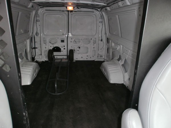 2008-Ford-Cargo-sell-pics-003